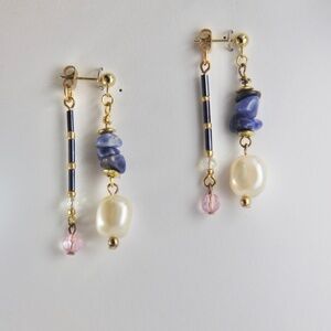 Lapis Lazuli and Pearl earring